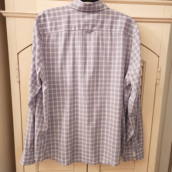 Banana Republic boyfriend cut blue,white, lavender plaid cotton shirt. SZ XL - Picture 5 of 10